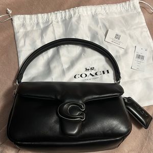 Coach pillow tabby 26